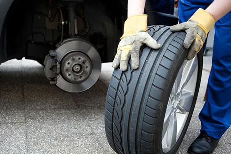 Padangų keitimas - ką verta žinoti ir kokių klaidų nedaryti?