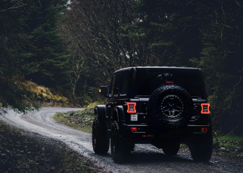 Geriausi 4x4 visureigiai 2026 m.